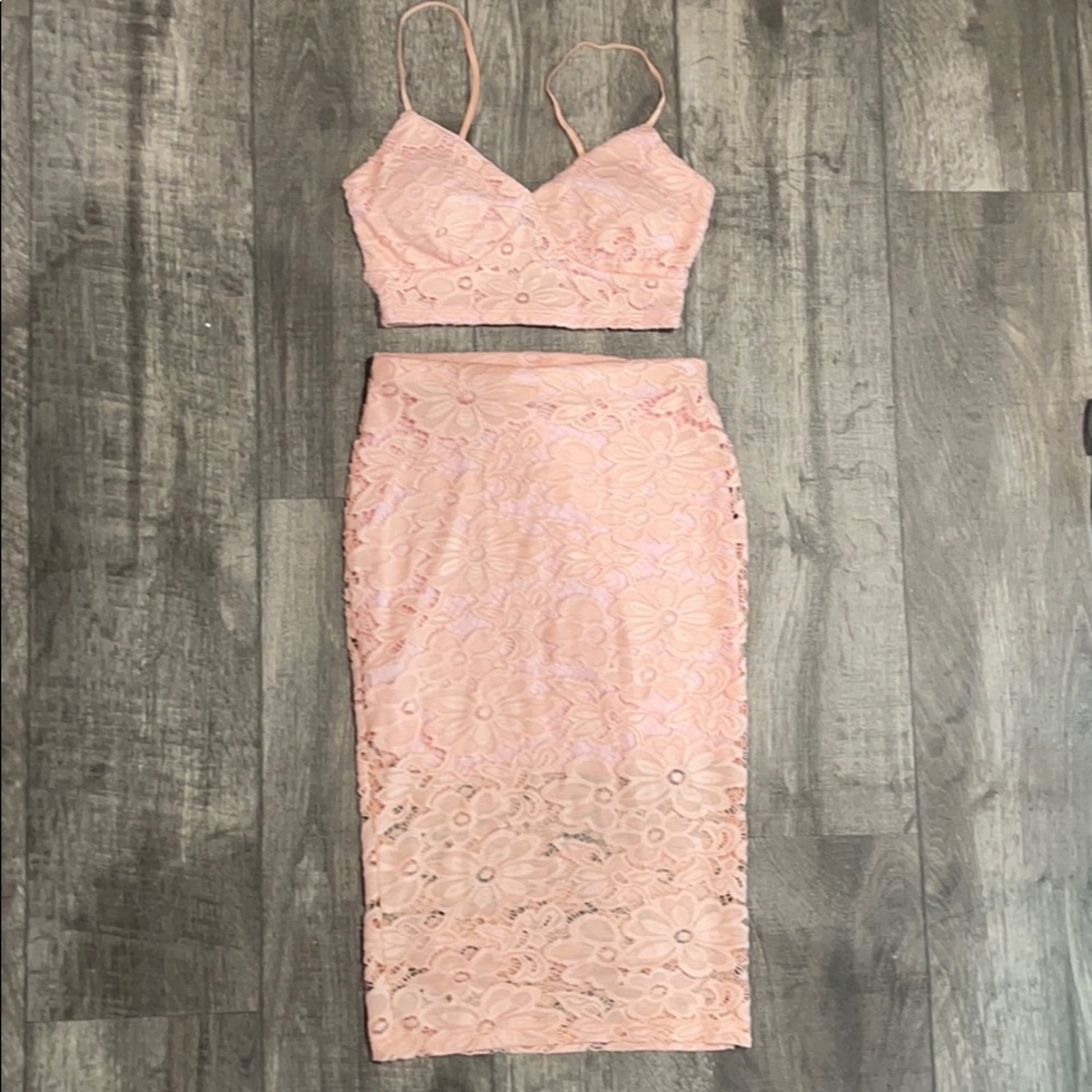 Top and skirt set - Picture 2 of 4